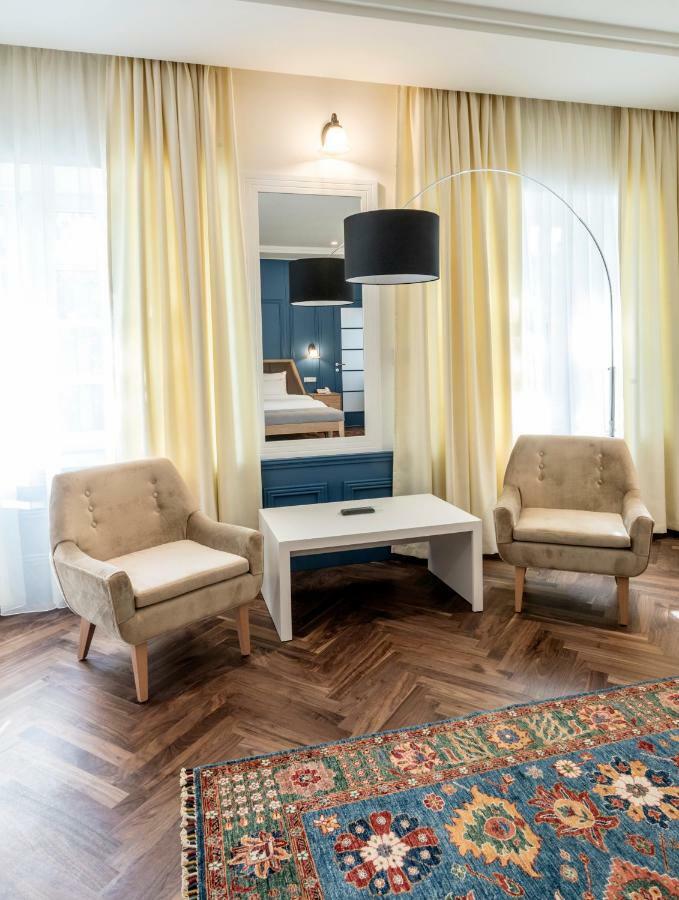 Hotel Gradska Cetinje Buitenkant foto